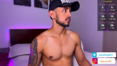 Snapshot of axelking13 chatting on 10-23-25, 09:46 Axel King online show from 10-23-25, 09:46