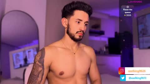 Axel King online show from 05-27-26, 01:57