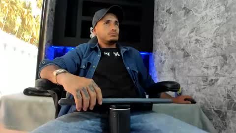 Axell Cross2 online show from 10-25-25, 04:57