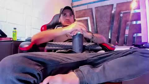 Axell Cross2 online show from 03-29-26, 02:06