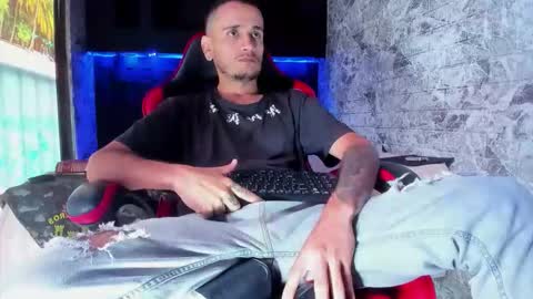 Axell Cross2 online show from 04-17-26, 01:25