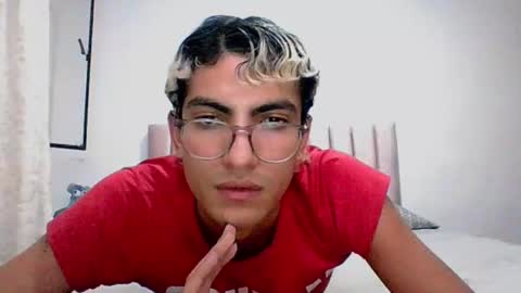 Axel  online show from 12-11-24, 01:15