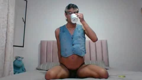 Axel  online show from 12-13-24, 01:48