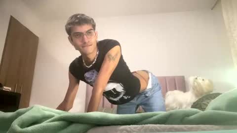 Axel  online show from 12-31-24, 06:27