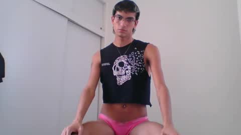 Axel  online show from 02-11-25, 05:40