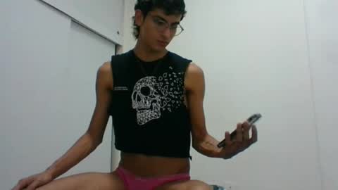 Axel  online show from 02-13-25, 02:12