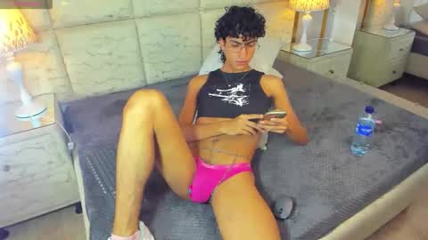 Snapshot of axelrushh chatting on 05-31-26, 07:37 AxelRushh online show from 05-31-26, 07:37