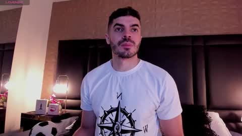 Axel Thompsom online show from 11-06-25, 11:33