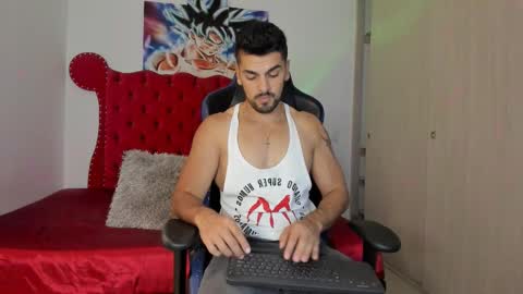 Snapshot of axelwinters_ chatting on 11-23-25, 01:49 Axel online show from 11-23-25, 01:49