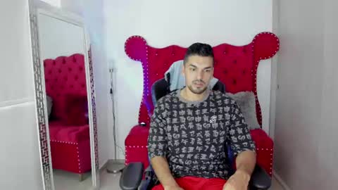 Axel online show from 07-04-26, 12:55