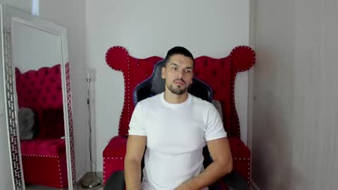 Axel online show from 07-21-26, 10:50