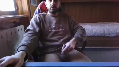 Snapshot of axelxidan chatting on 12-28-24, 01:28 Axel online show from 12-28-24, 01:28