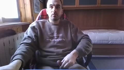 Snapshot of axelxidan chatting on 12-29-24, 01:28 Axel online show from 12-29-24, 01:28