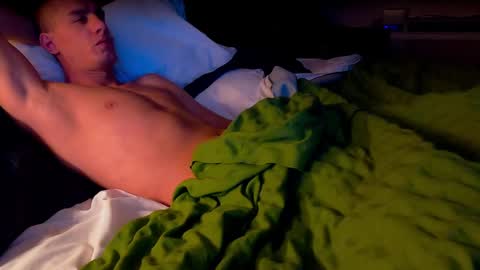 Axl online show from 01-07-25, 11:58