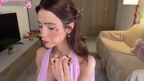 Snapshot of ayanalys chatting on 05-31-26, 06:53 Alya online show from 05-31-26, 06:53