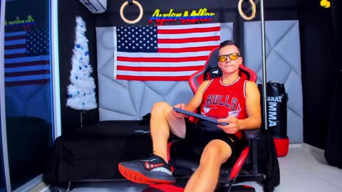 Snapshot of aydenmillerdom chatting on 12-30-24, 03:47 Ayden Miller online show from 12-30-24, 03:47