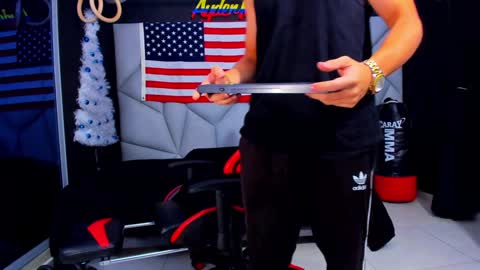 Snapshot of aydenmillerdom chatting on 01-04-25, 04:23 Ayden Miller online show from 01-04-25, 04:23