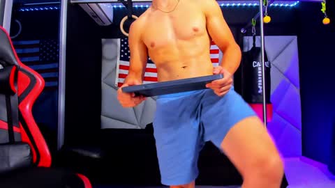 Snapshot of aydenmillerdom chatting on 01-22-25, 03:31 Ayden Miller online show from 01-22-25, 03:31