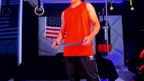 Snapshot of aydenmillerdom chatting on 01-24-25, 04:37 Ayden Miller online show from 01-24-25, 04:37