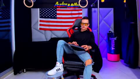 Snapshot of aydenmillerdom chatting on 02-09-25, 04:46 Ayden Miller online show from 02-09-25, 04:46