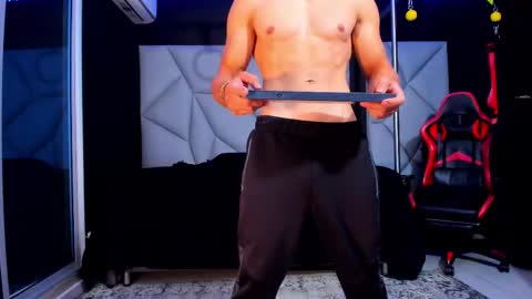 Snapshot of aydenmillerdom chatting on 03-08-25, 02:30 Ayden Miller online show from 03-08-25, 02:30