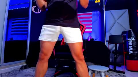 Snapshot of aydenmillerdom chatting on 09-17-25, 02:24 Ayden Miller online show from 09-17-25, 02:24