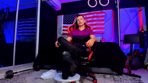 Snapshot of aydenmillerdom chatting on 10-07-25, 02:58 Ayden Miller online show from 10-07-25, 02:58