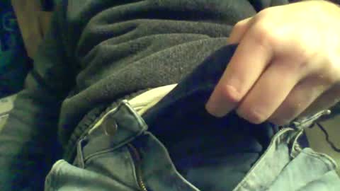 Snapshot of aydum79 chatting on 01-12-26, 07:57 aydum79 online show from 01-12-26, 07:57