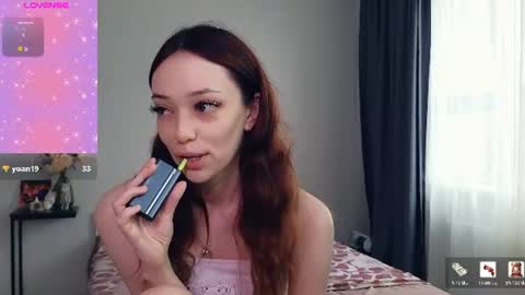 Snapshot of ayehoney chatting on 07-16-26, 04:51 Hailey Wellington online show from 07-16-26, 04:51