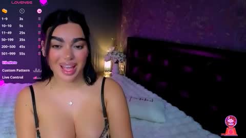  Ayla Demir  online show from 11-11-25, 10:54