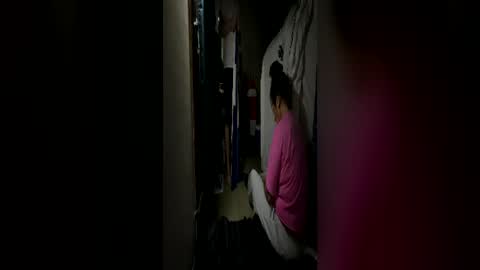 Snapshot of ayla_ty chatting on 06-16-26, 03:31 AylaTy online show from 06-16-26, 03:31