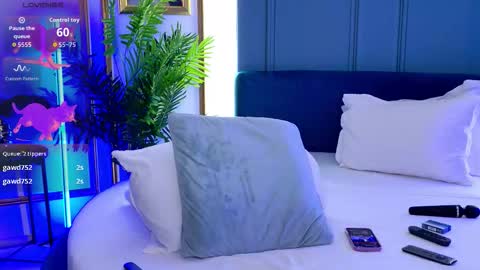 Ayla online show from 10-16-25, 06:53