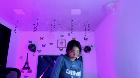 Aylin online show from 01-27-25, 11:33