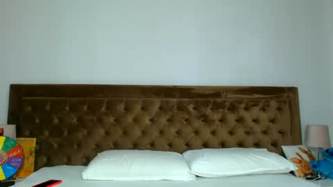 Snapshot of aylinhoney chatting on 06-21-26, 05:54 Aylin online show from 06-21-26, 05:54
