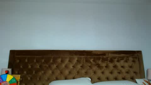 Snapshot of aylinhoney chatting on 06-22-26, 05:26 Aylin online show from 06-22-26, 05:26