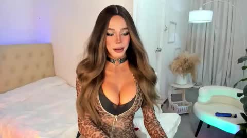 Snapshot of ayoraxxx chatting on 06-01-26, 11:12 godess yora online show from 06-01-26, 11:12