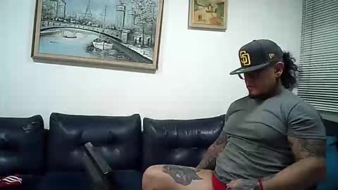 Snapshot of ayrton_naffah2 chatting on 10-01-25, 07:47 Ayrton naffah2 online show from 10-01-25, 07:47