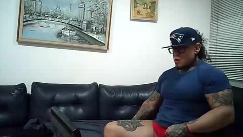 Snapshot of ayrton_naffah2 chatting on 10-04-25, 10:30 Ayrton naffah2 online show from 10-04-25, 10:30