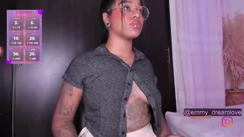 Snapshot of ayselsole chatting on 01-22-25, 11:12 Emmy online show from 01-22-25, 11:12