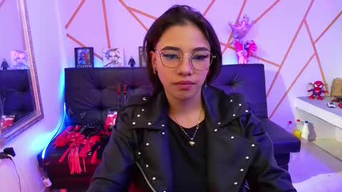 Snapshot of ayshalambardo chatting on 12-14-25, 11:42 sofia online show from 12-14-25, 11:42