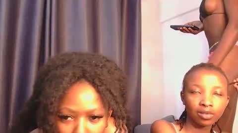 Azalea online show from 03-25-26, 04:51