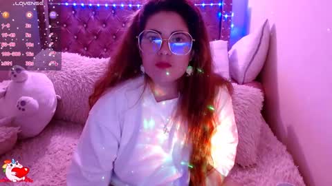 Snapshot of azamy_12 chatting on 01-01-25, 07:32 Amanda online show from 01-01-25, 07:32