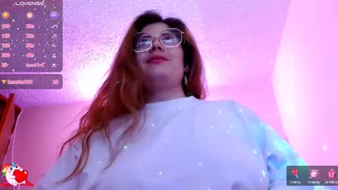 Snapshot of azamy_12 chatting on 01-01-25, 10:35 Amanda online show from 01-01-25, 10:35