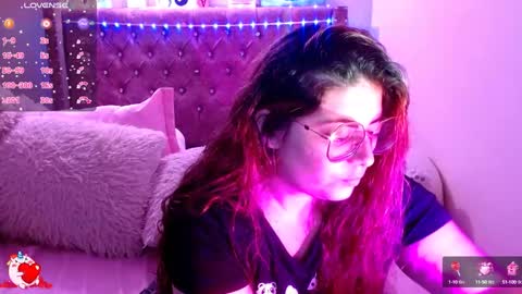 Snapshot of azamy_12 chatting on 01-04-25, 12:05 Amanda online show from 01-04-25, 12:05