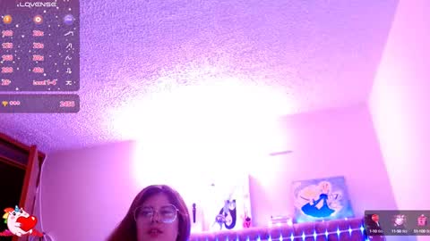 Snapshot of azamy_12 chatting on 01-04-25, 06:09 Amanda online show from 01-04-25, 06:09