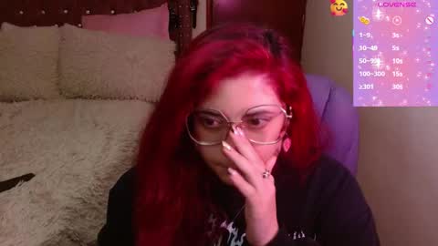 Snapshot of azamy_12 chatting on 01-27-25, 12:01 Amanda online show from 01-27-25, 12:01