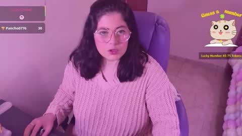 Snapshot of azamy_12 chatting on 11-05-25, 04:23 Amanda online show from 11-05-25, 04:23