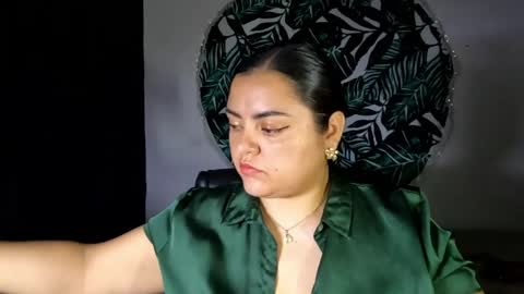 Snapshot of azaraonyx chatting on 05-15-26, 02:24 Goddess Azara online show from 05-15-26, 02:24