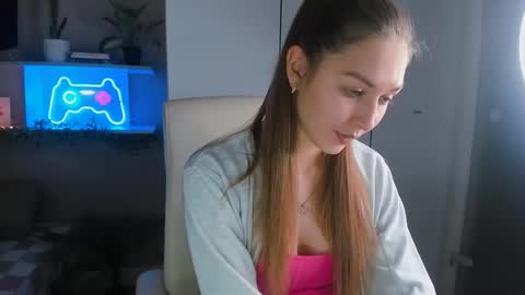 Snapshot of azeliaclark chatting on 01-28-25, 06:28 Sofia online show from 01-28-25, 06:28