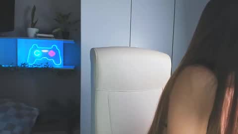 Snapshot of azeliaclark chatting on 02-08-25, 07:48 Sofia online show from 02-08-25, 07:48
